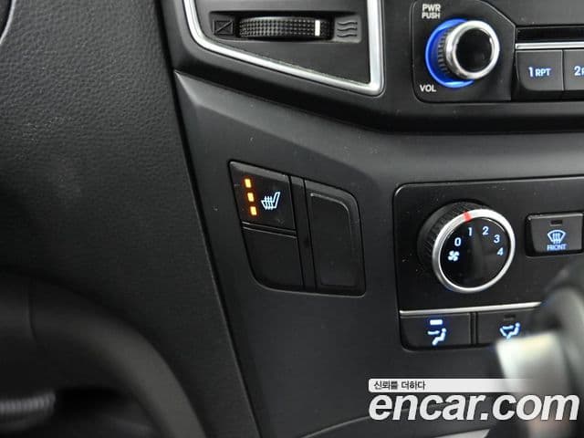 Hyundai Grand Starex Smart, 2018 17