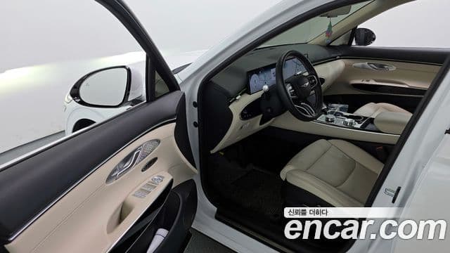 Genesis GV70, 2025 10