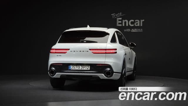 Genesis GV70, 2021 4