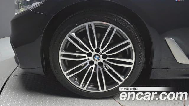 BMW 5시리즈 (G30) 520d M Sport Plus, 2020 все фото
