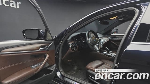 BMW 5시리즈 (G30) 520d M Sport Plus, 2020 10