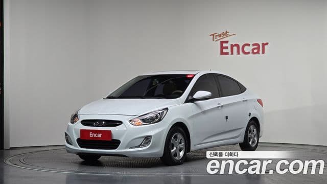 Hyundai Accent(новый кузов / новое поколение) Premier, 2011 1