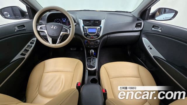 Hyundai Accent(новый кузов / новое поколение) Premier, 2011 7