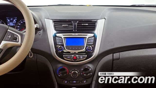 Hyundai Accent(новый кузов / новое поколение) Premier, 2011 14