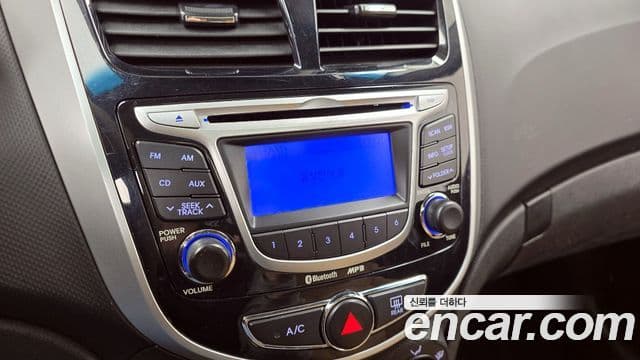 Hyundai Accent(новый кузов / новое поколение) Premier, 2011 15