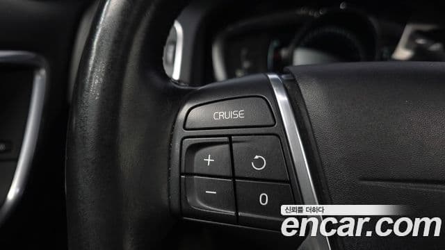 Volvo S60 2세대, 2016 15