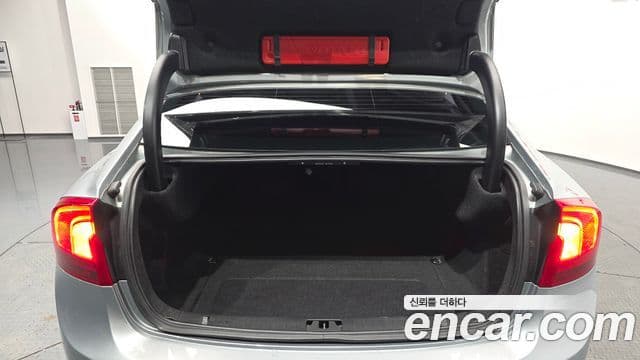 Volvo S60 2세대, 2016 20