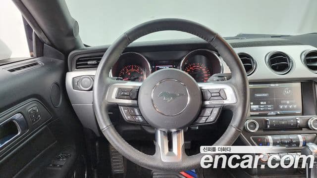 Ford Mustang GT купе, 2015 13