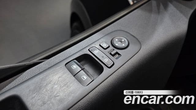 Hyundai Staria Smart, 2023 16