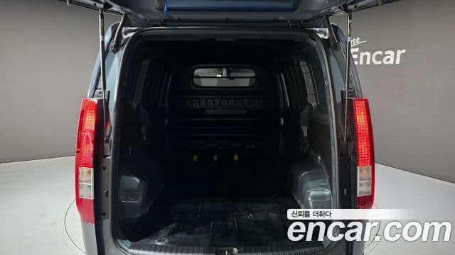 Hyundai Staria Smart, 2023 20