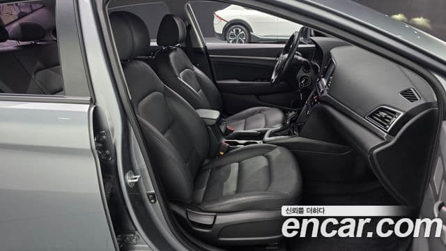 Hyundai Avante AD 1.6 GDI Smart, 2016 10