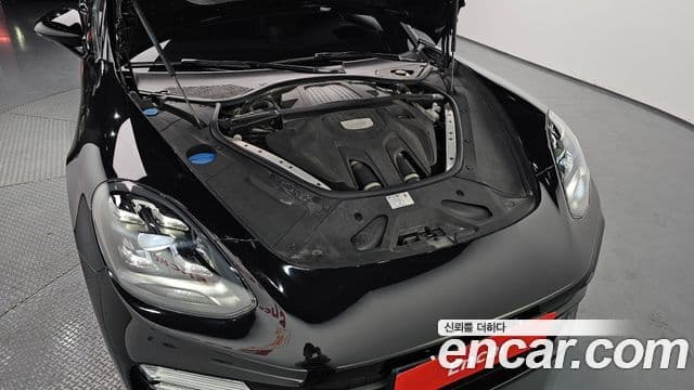 Porsche Panamera (971), 2021 6