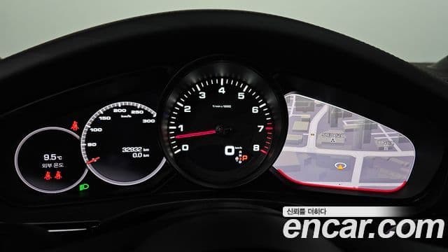 Porsche Panamera (971), 2021 8