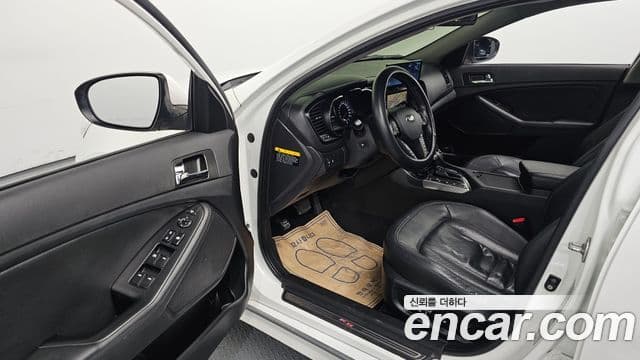 Kia K5 гибрид Prestige, 2013 10