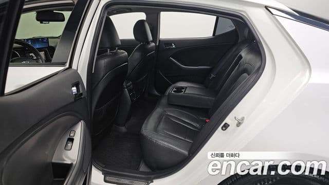 Kia K5 гибрид Prestige, 2013 11