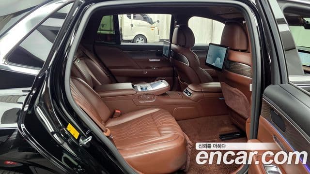 Genesis G90 (RS4) бензин 3.5 турбо AWD, 2023 12