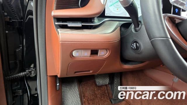 Genesis G90 (RS4) бензин 3.5 турбо AWD, 2023 16