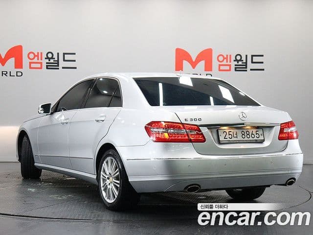 Mercedes-Benz E-класс W212 E300 Elegance, 2010 4