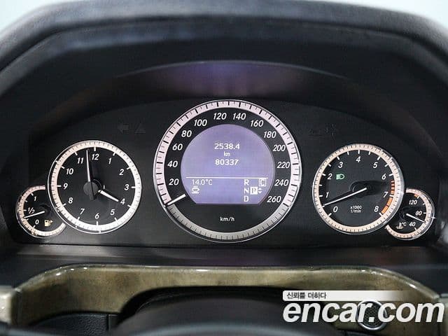 Mercedes-Benz E-класс W212 E300 Elegance, 2010 7