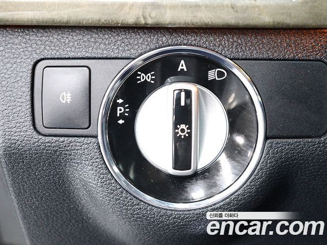 Mercedes-Benz E-класс W212 E300 Elegance, 2010 13