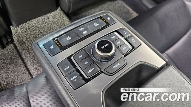 Hyundai Genesis DH Premium, 2016 19