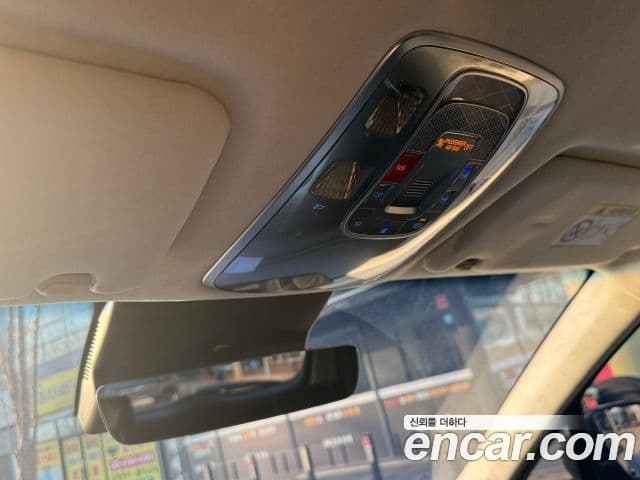 Genesis GV70, 2026 10