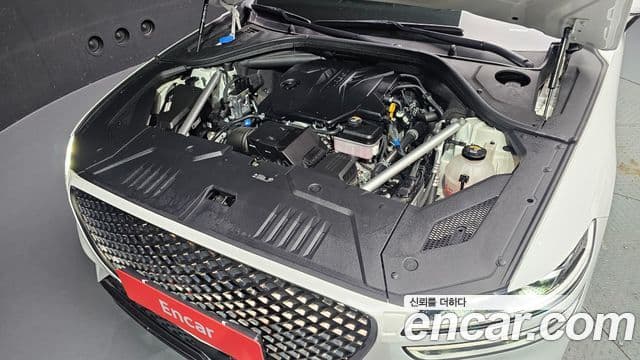 Genesis GV70, 2024 6