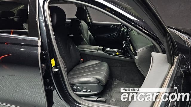 Genesis G80 (RG3) бензин 2.5 турбо AWD, 2022 10