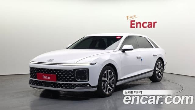 Hyundai Grandeur (GN7) Premium, 2023 1