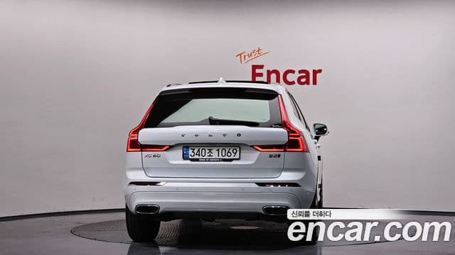 Volvo XC60 2세대 B5 Inscription, 2021 4