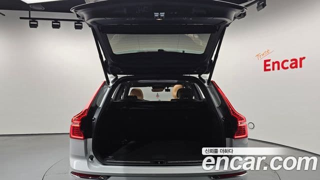 Volvo XC60 2세대 B5 Inscription, 2021 20
