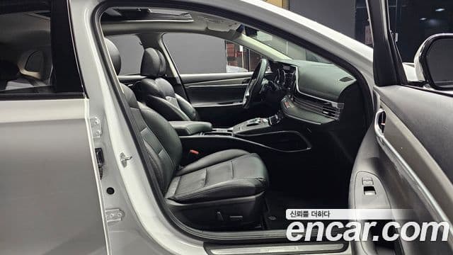 Hyundai The / новый New Grandeur IG Modern, 2022 10