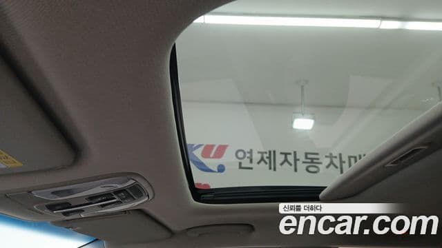 Kia All New Carnival Noblesse, 2016 10