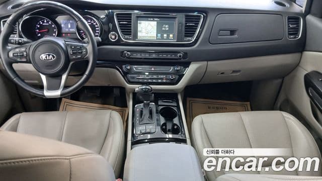 Kia All New Carnival Noblesse, 2016 12