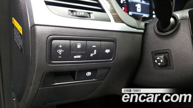 Genesis G80 Premium Luxury, 2018 17