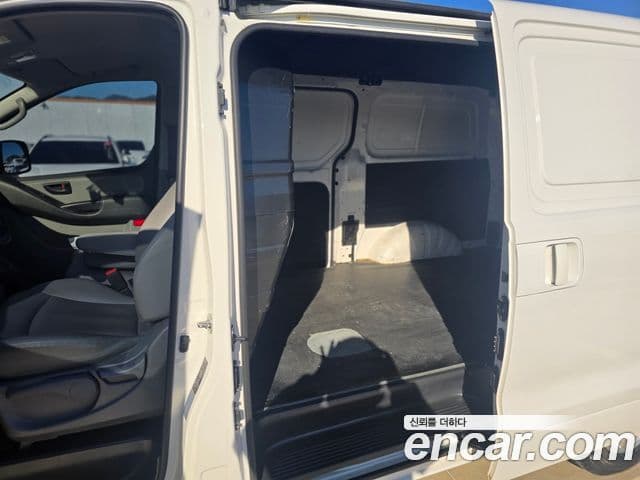 Hyundai Grand Starex Smart, 2018 10