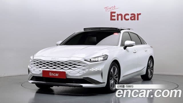 Kia K8 гибрид Signature, 2023 1