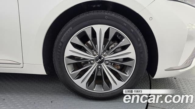 Kia K8 гибрид Signature, 2023 все фото