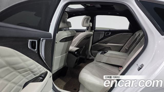 Kia K8 гибрид Signature, 2023 12