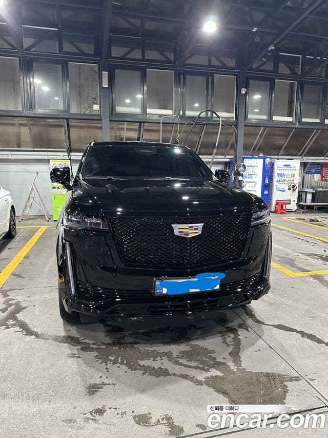 Cadillac Escalade 5세대 ESV Sport Platinum, 2023 3