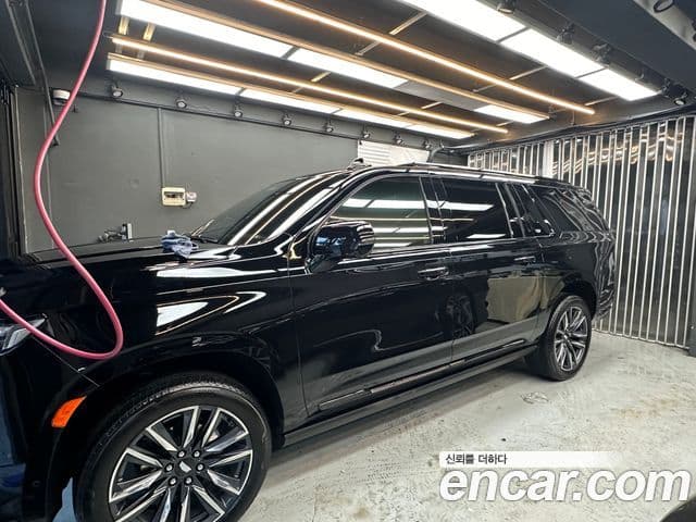 Cadillac Escalade 5세대 ESV Sport Platinum, 2023 4