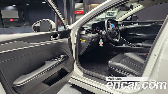 Kia K5 3세대 Standard, 2020 11