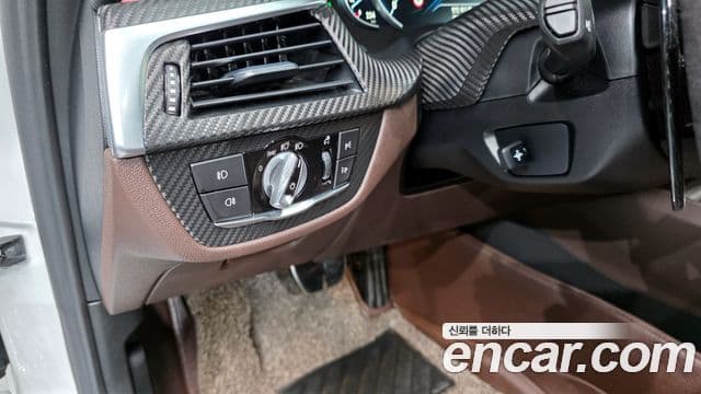 BMW 5시리즈 (G30) 530i xDrive M Sport Plus, 2018 16