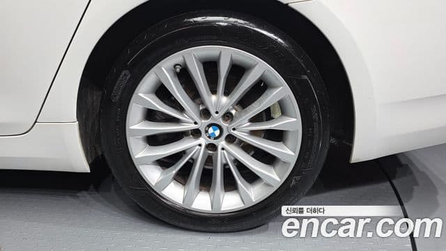 BMW 5시리즈 (G30) Luxury, 2022 все фото