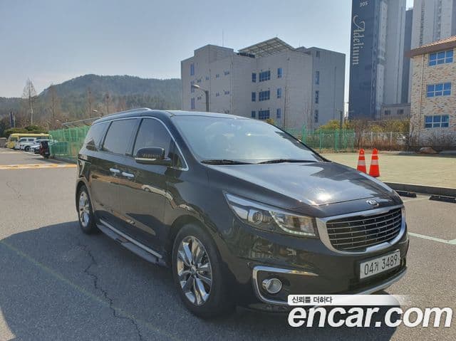 Kia All New Carnival VIP, 2018 3