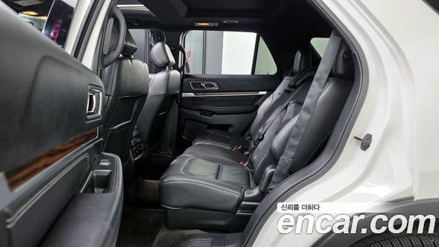 Ford Explorer 5세대, 2017 12