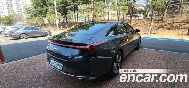 Kia K8 гибрид Noblesse, 2023 17