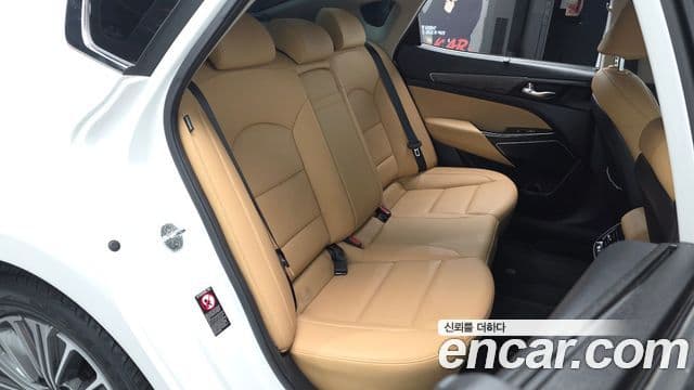 Kia K7 Premier гибрид Prestige, 2020 12