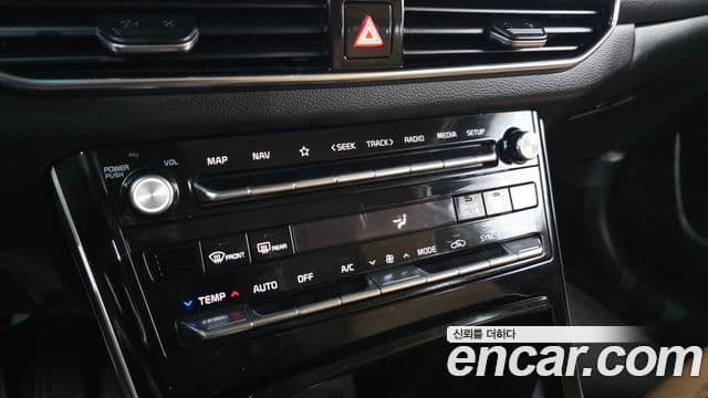 Kia K7 Premier гибрид Prestige, 2020 18