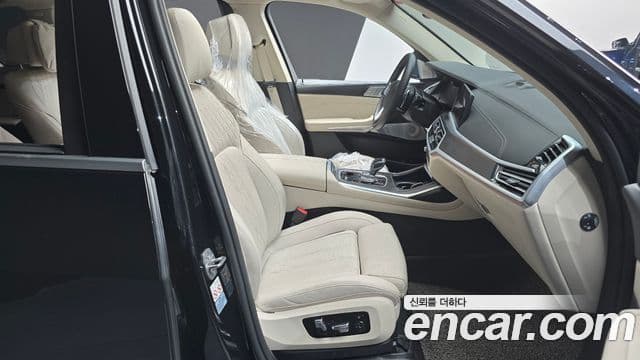 BMW X7 (G07) xDrive 40i Design Pure Excellence 6인승, 2022 10